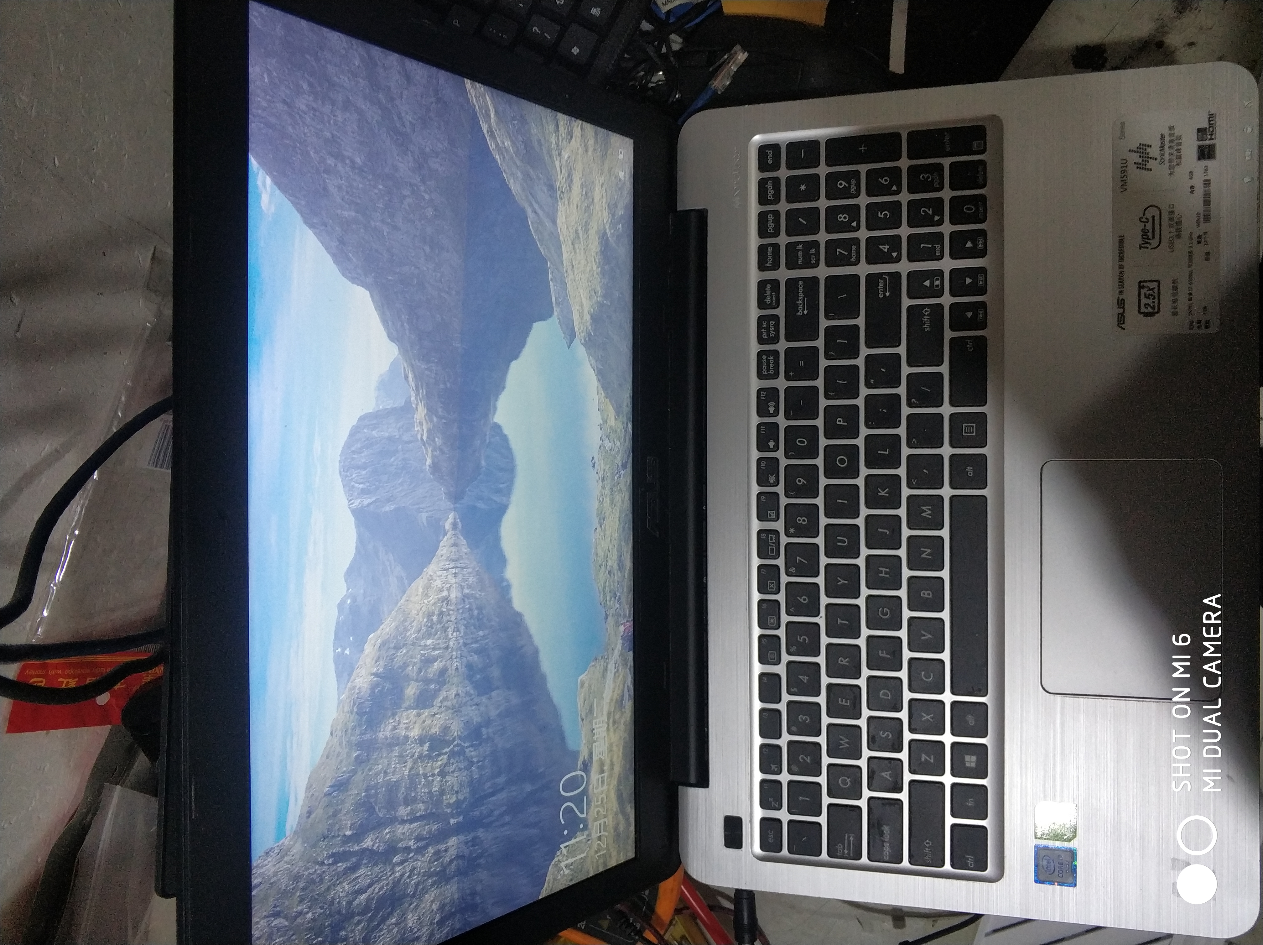 华硕vm591u笔记本电脑一台 2200