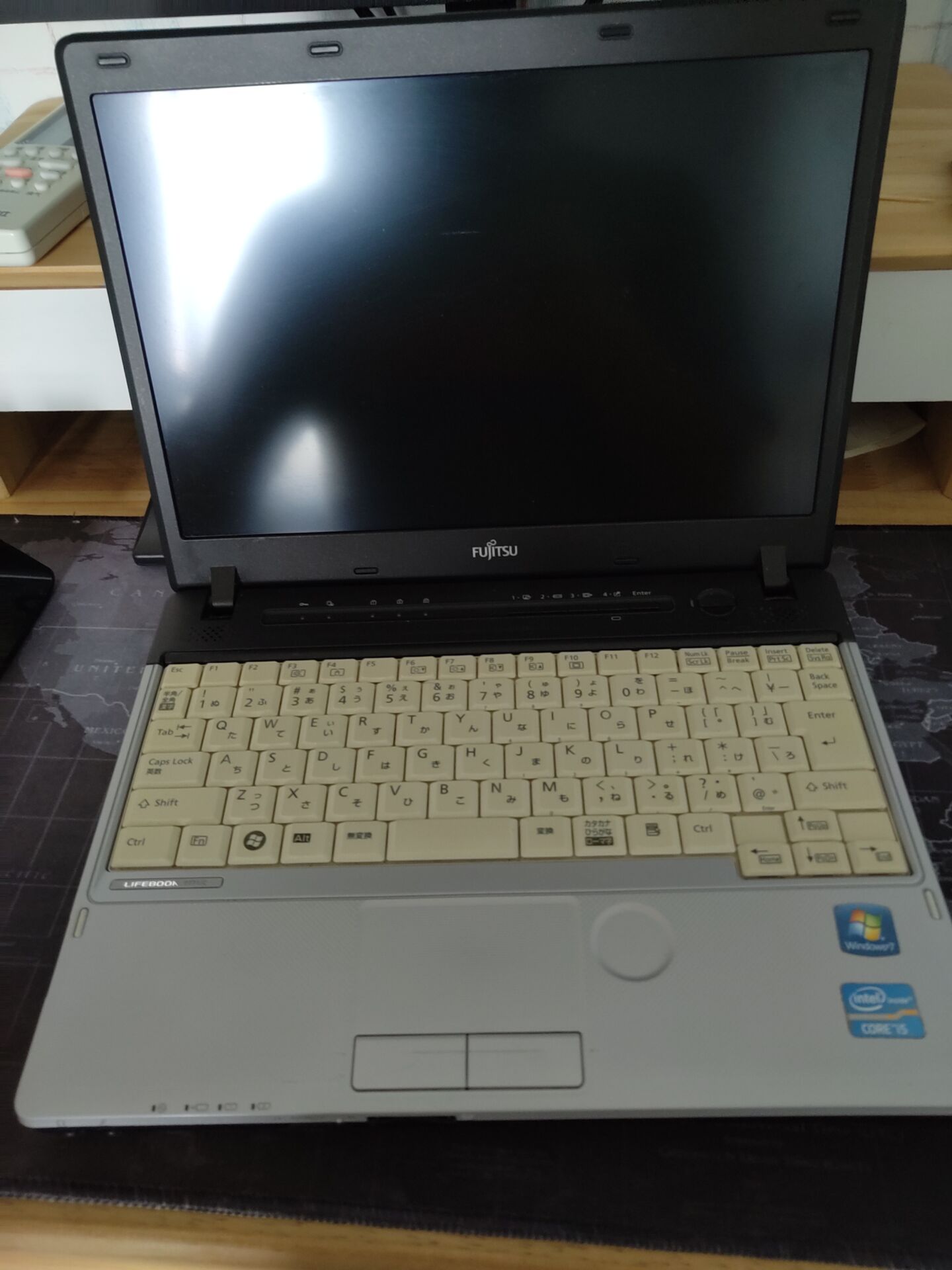 富士通笔记本,i5 2520m,4g内存,60g固态硬盘,12寸,350