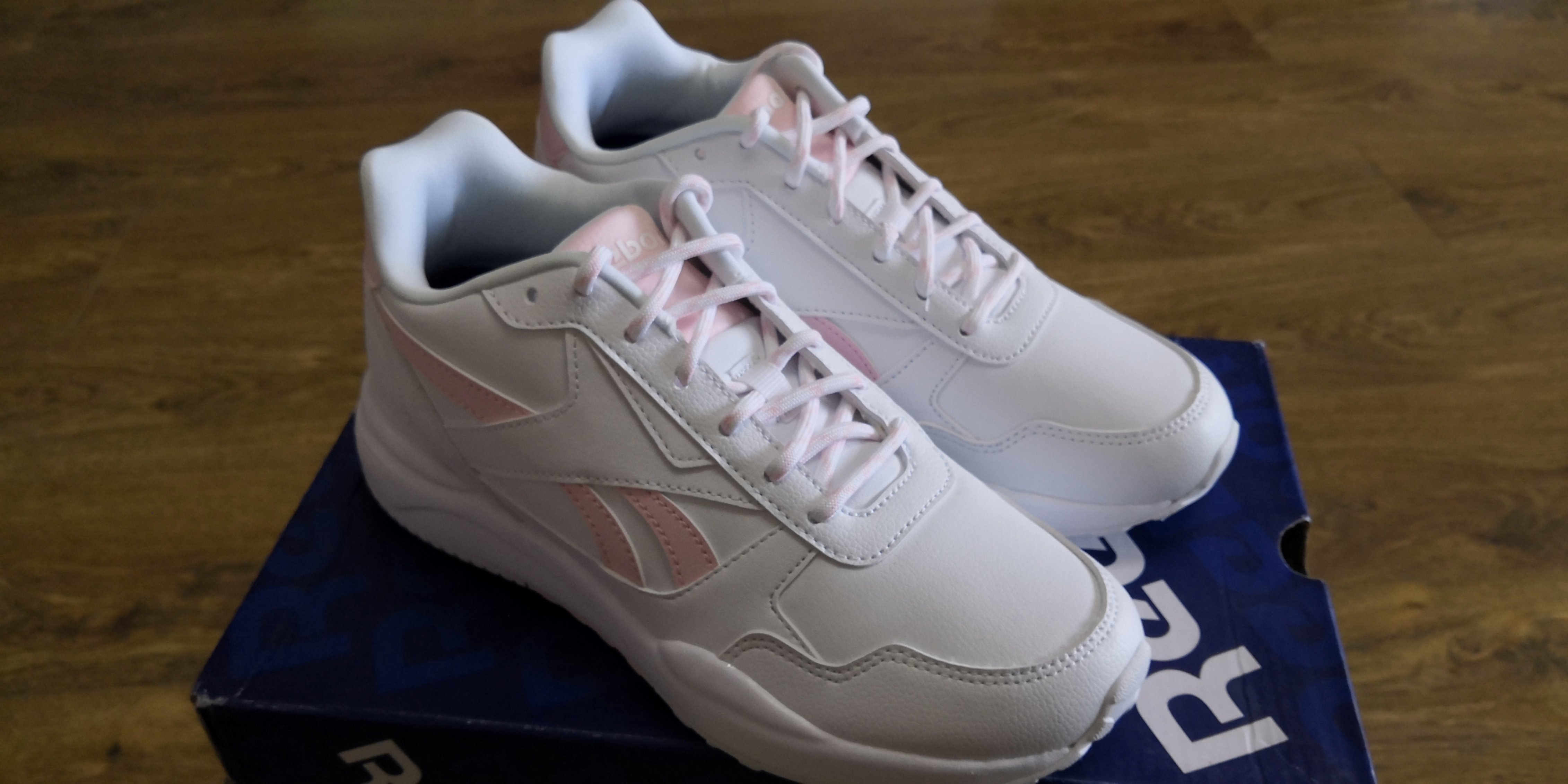 全新锐步女鞋35.5码225mm,内增高老爹鞋,130出